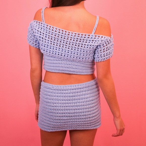 Hand crocheted set - Picture 4 of 4